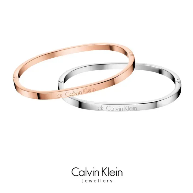 Calvin Klein মিনিমালিস্ট খোদাইকৃত রূপালি পাতলা ব্যাঙ্গেল ব্রেসলেট 5