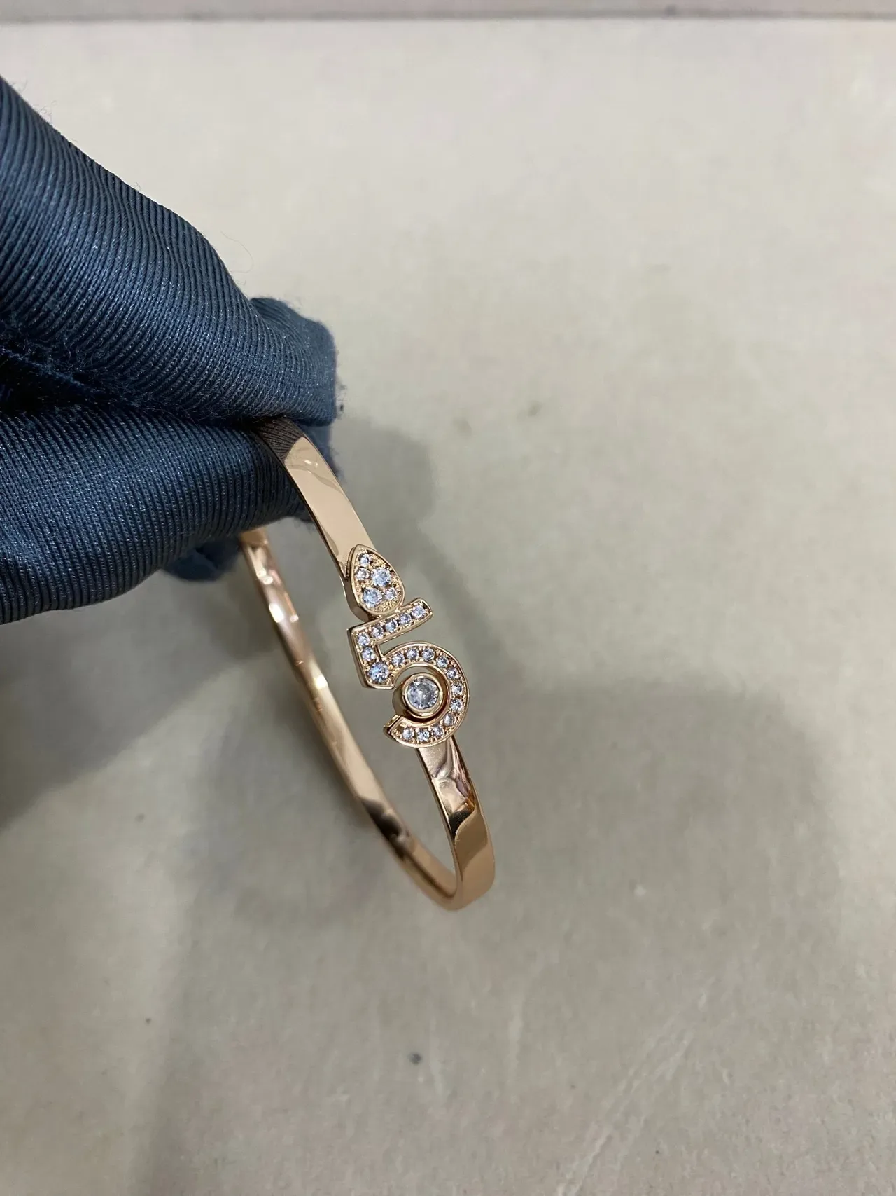 Cartier em ouro e prata Pavé-Diamond Numeral bracelete rígido 3