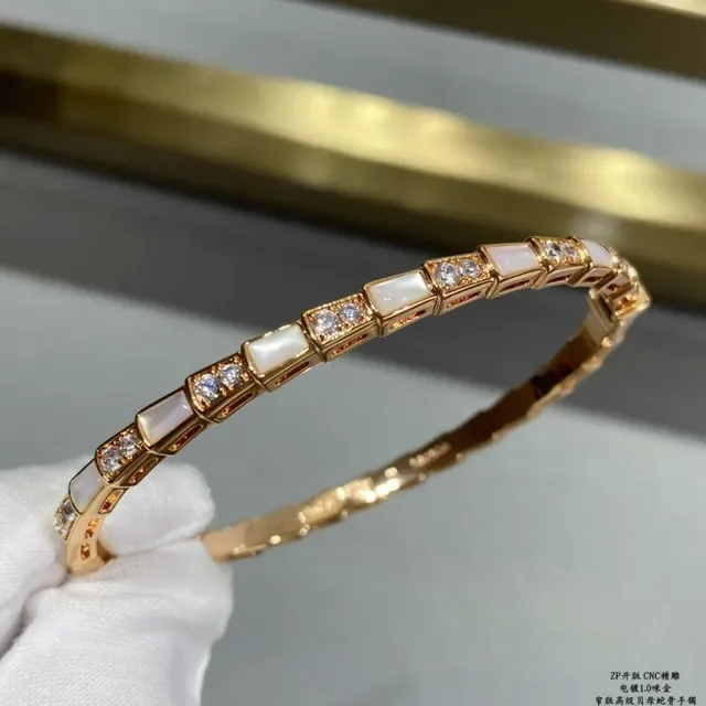 Cartier Bracelet Or Blanc Géométrique Alternant Pierre 9