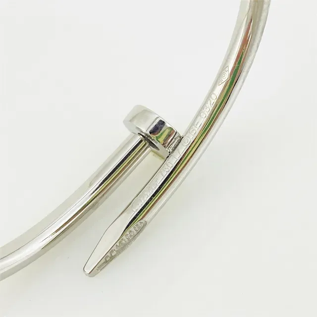 Cartier Juste un Clou Bracelet Manchette Pavé Motif Clou Diamants 9