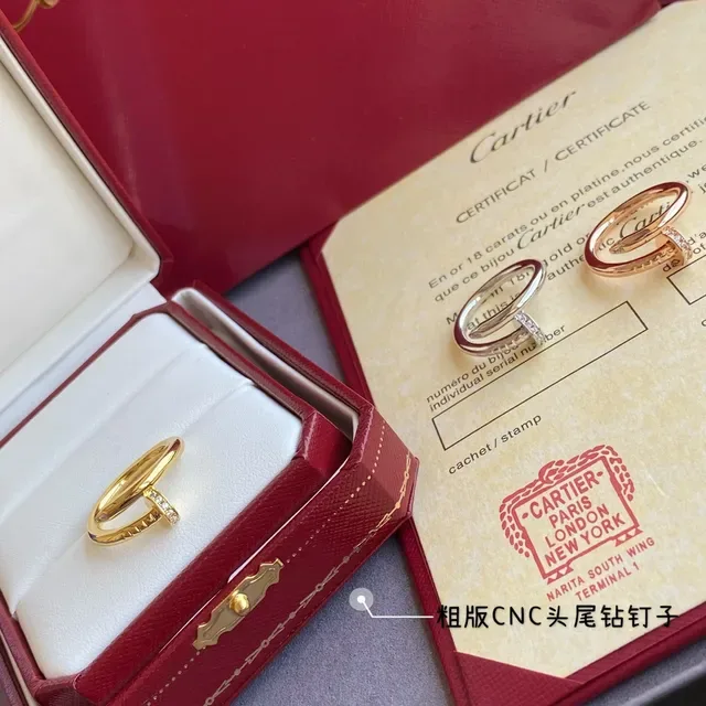 Bague Cartier Juste un Clou Pavé Diamants Or Jaune 5