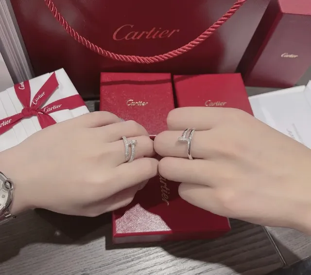 Cartier Juste un Clou Triple Row Pavé bague diamants 9