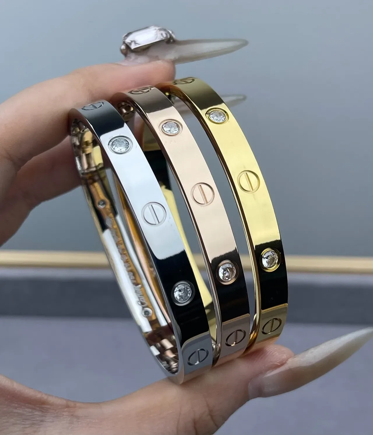 Pulseira Cartier Love Prata Ouro Rosa Ouro Amarelo Preto PVD Metal 2