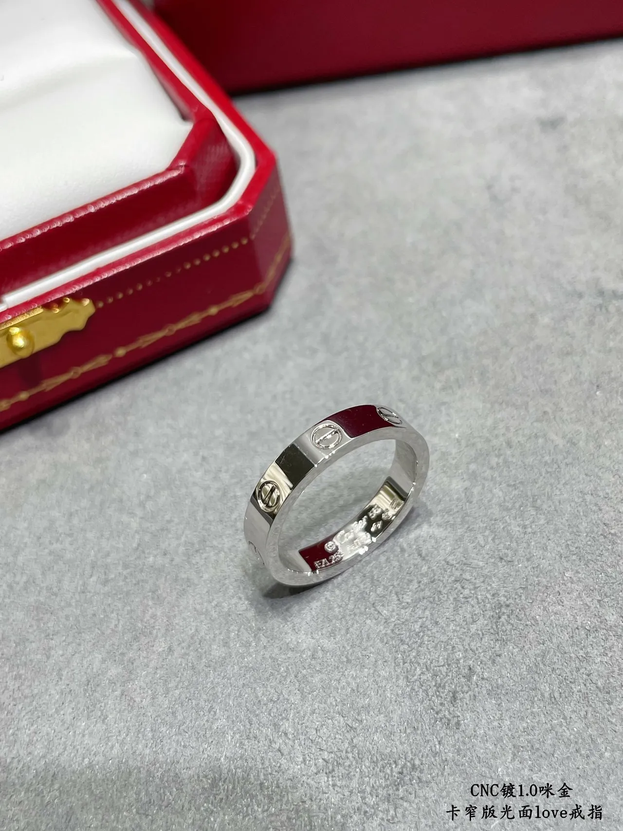 Cartier Love bague motif de vis fini poli en or et argent 7