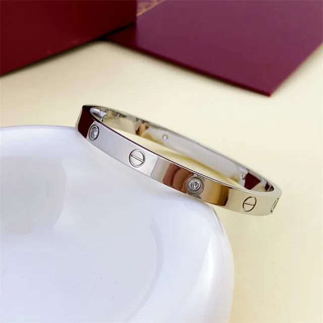 Cartier Love সোনা রূপা স্ক্রू-মোটিফ পালিশড মেটাল ব্রেসলেট 3