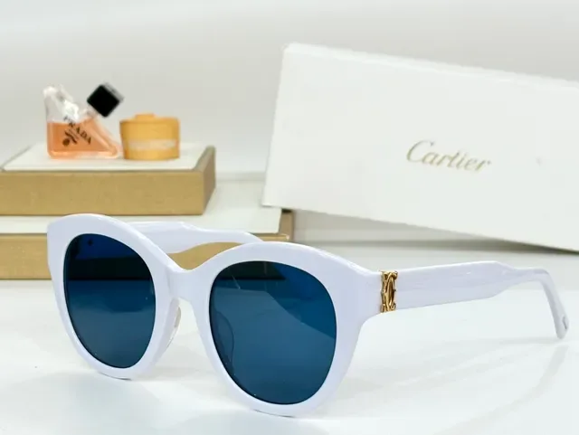 Cartier Panthère-Style Teal Acetate Cat-Eye Sunglasses 4