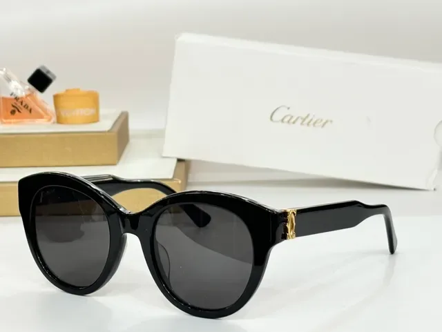 Cartier Panthère-Style Teal Acetate Cat-Eye Sunglasses 5
