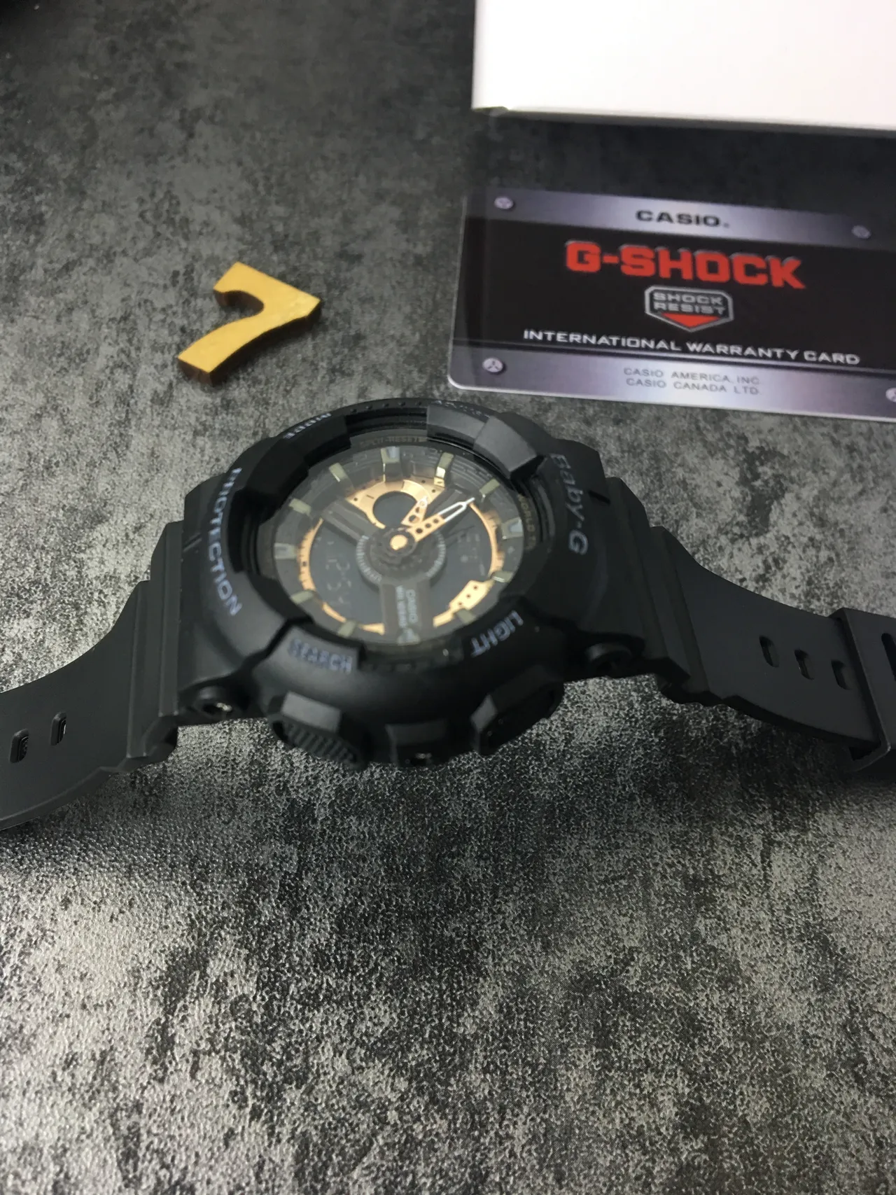 Casio Baby-G Preto Dourado Resistente Construção de Resina Exibição Analógico-Digital Híbrida Relógio 2
