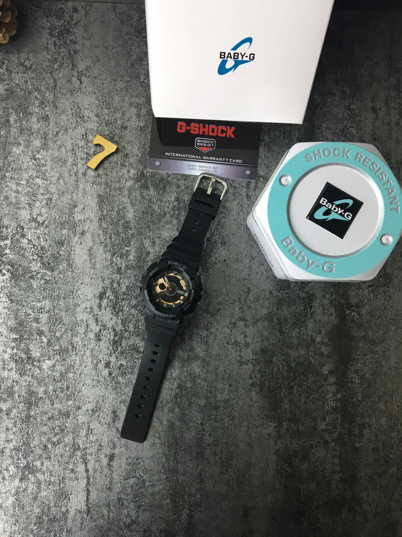 Casio Baby-G Preto Dourado Resistente Construção de Resina Exibição Analógico-Digital Híbrida Relógio 6