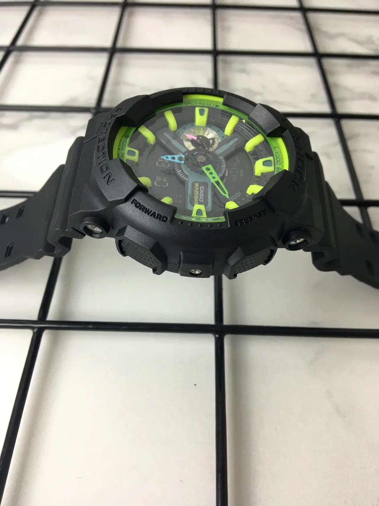 Casio G-Shock GA-100 Noir et Vert Lime Montre Sport 5
