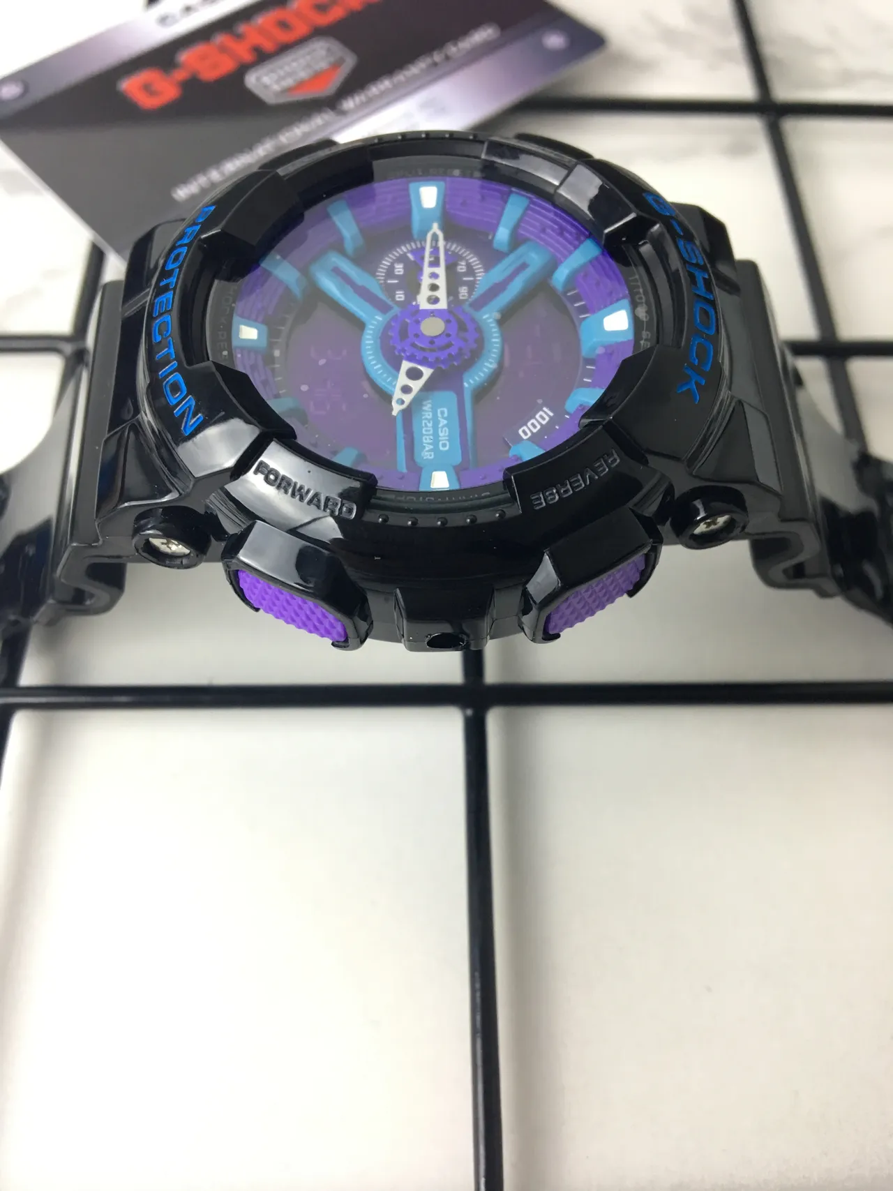 Casio G-Shock GA-100 Noir Violet Cyan Montre Sport 4