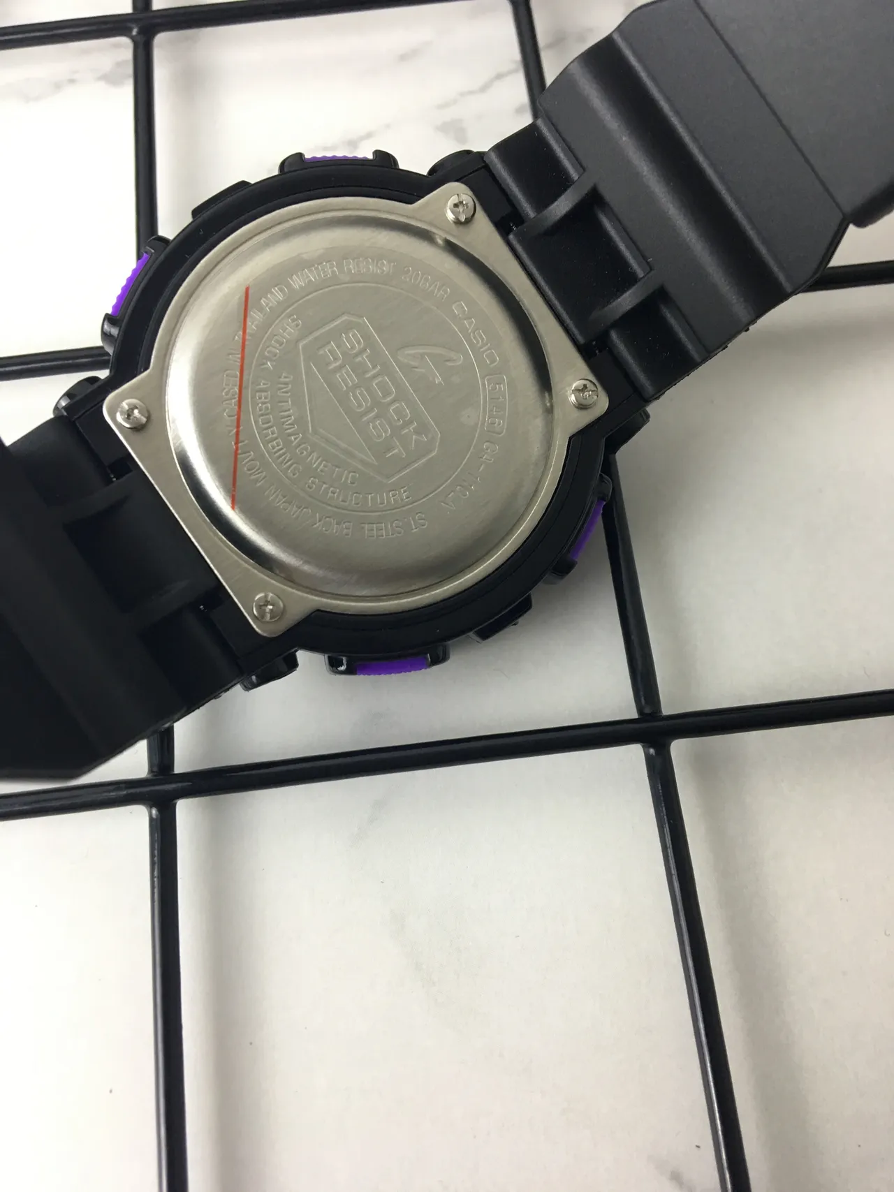 Casio G-Shock GA-100 Noir Violet Cyan Montre Sport 5