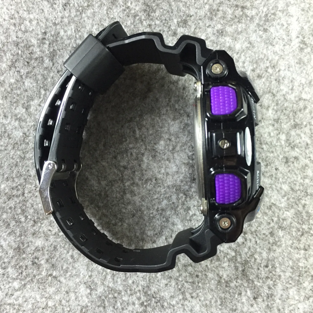 Casio G-Shock GA-100 Noir Violet Cyan Montre Sport 10