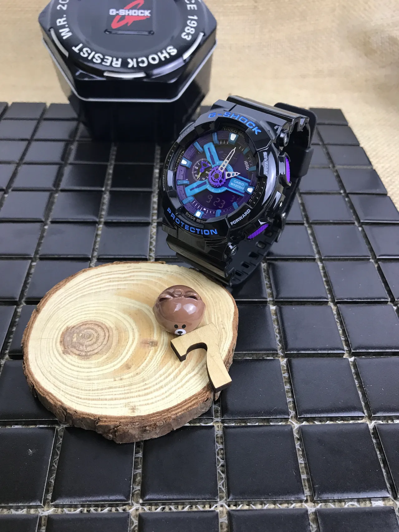 Casio G-Shock GA-100 Noir Violet Cyan Montre Sport 17
