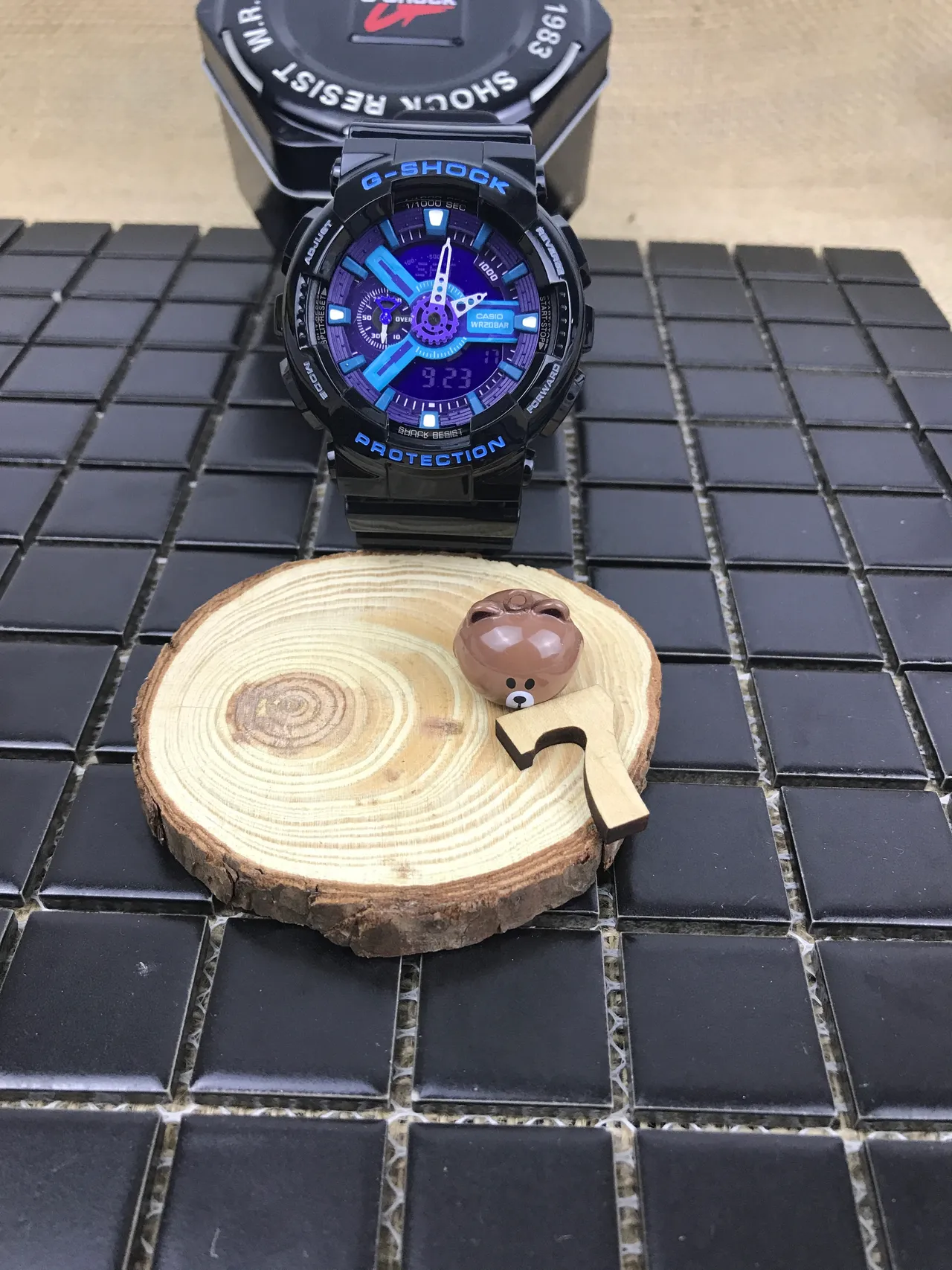 Casio G-Shock GA-100 Noir Violet Cyan Montre Sport 18