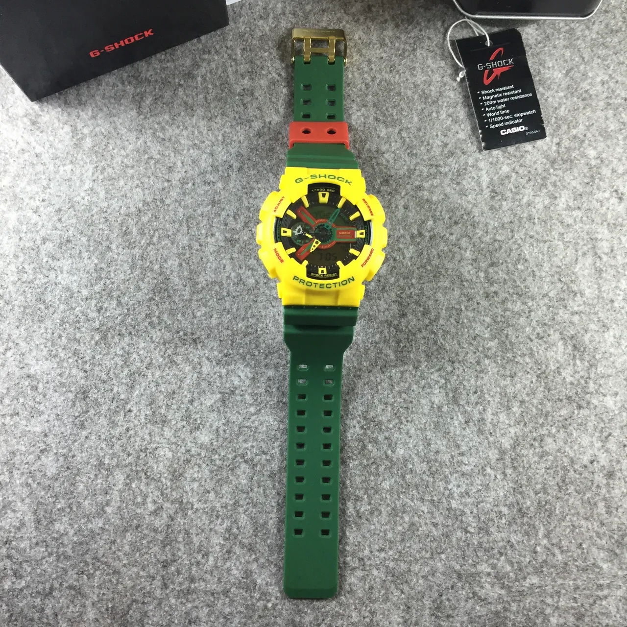 Casio G-Shock GA-100 Jaune et Vert Montre Sport 12