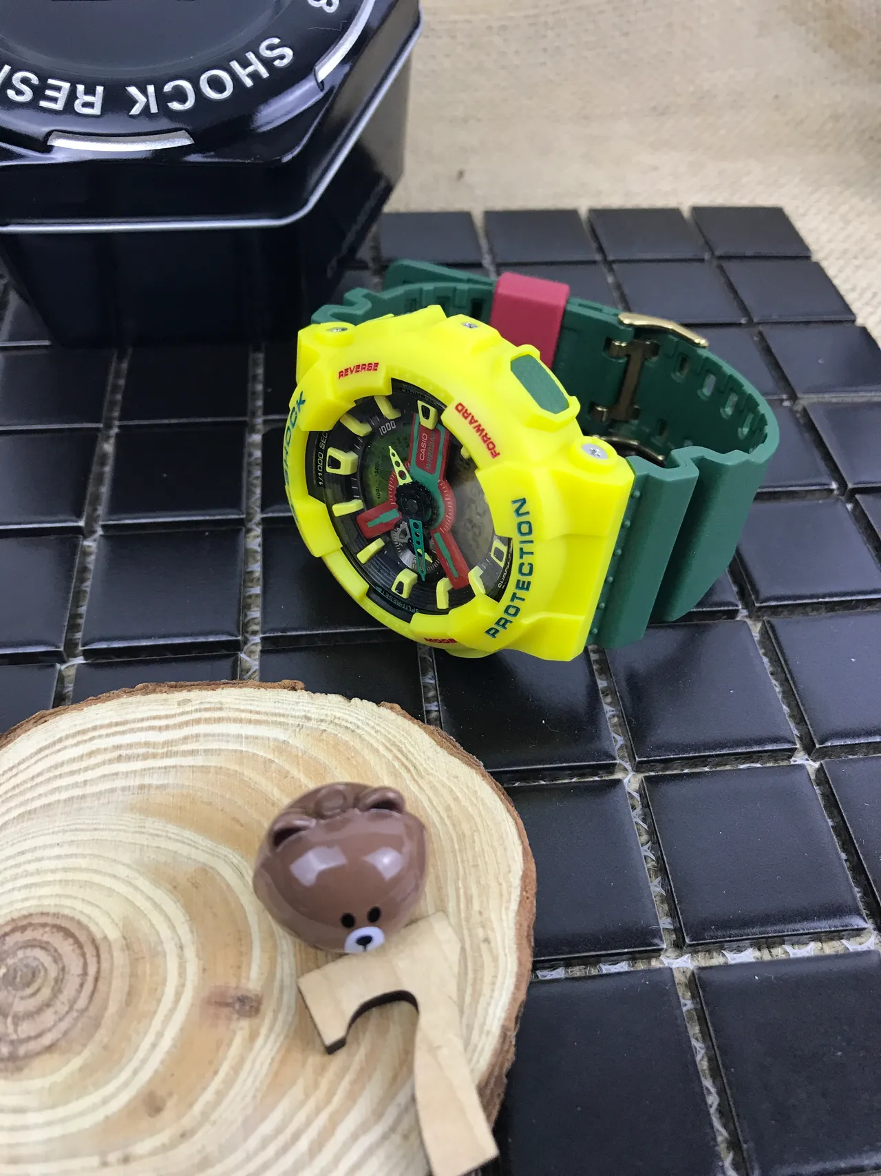 Casio G-Shock GA-100 Jaune et Vert Montre Sport 16