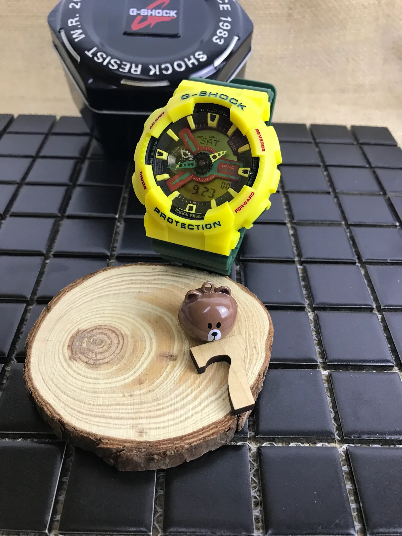 Casio G-Shock GA-100 Jaune et Vert Montre Sport 17