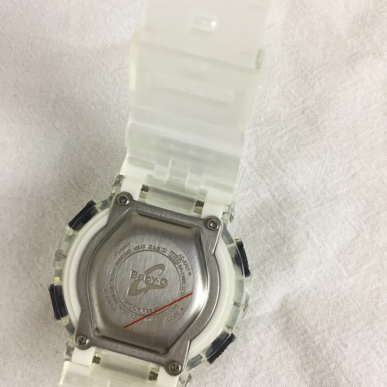 Casio G-Shock Relógio Esportivo de Resina Translúcida Branca 2