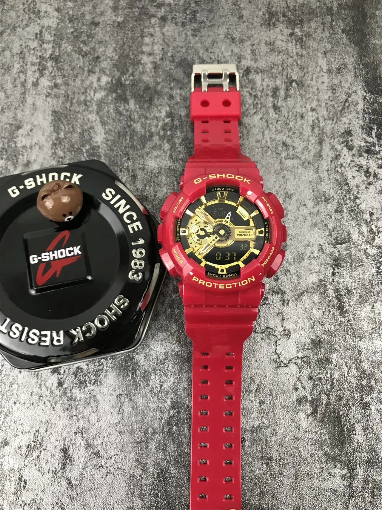 Casio लाल सोना बोल्ड एंगुलर रेजिन केस काला डायल घड़ी 8