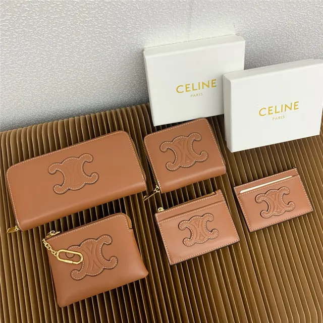 Celine Triomphe Beige Negro Embossado Monograma Cosido Logo Contorno Billetera Larga 21