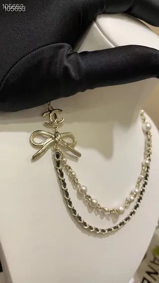Chanel Bow Pearl Chain Necklace 3