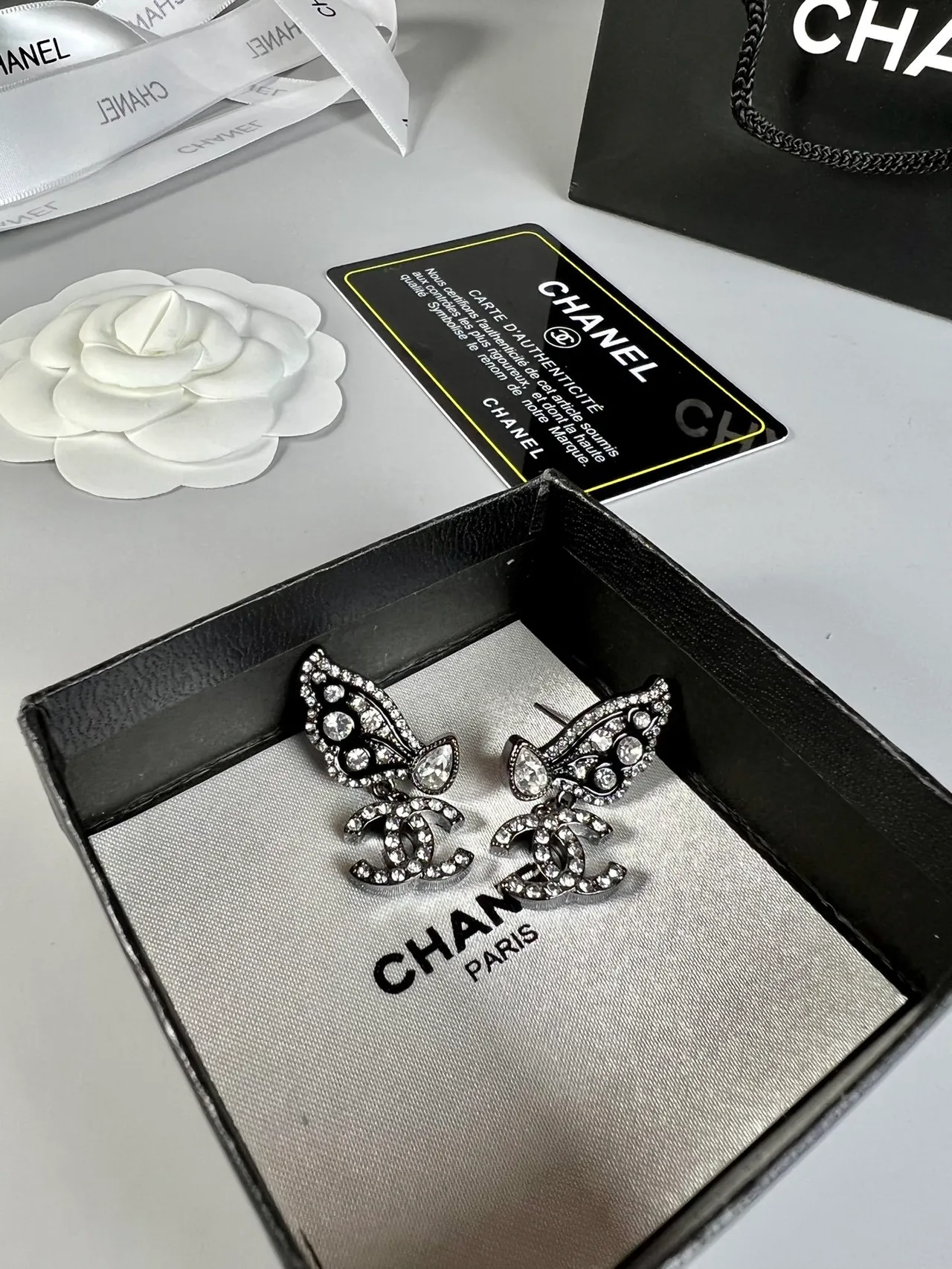 Chanel Butterfly Crystal-Embellished CC Logo Earrings 8