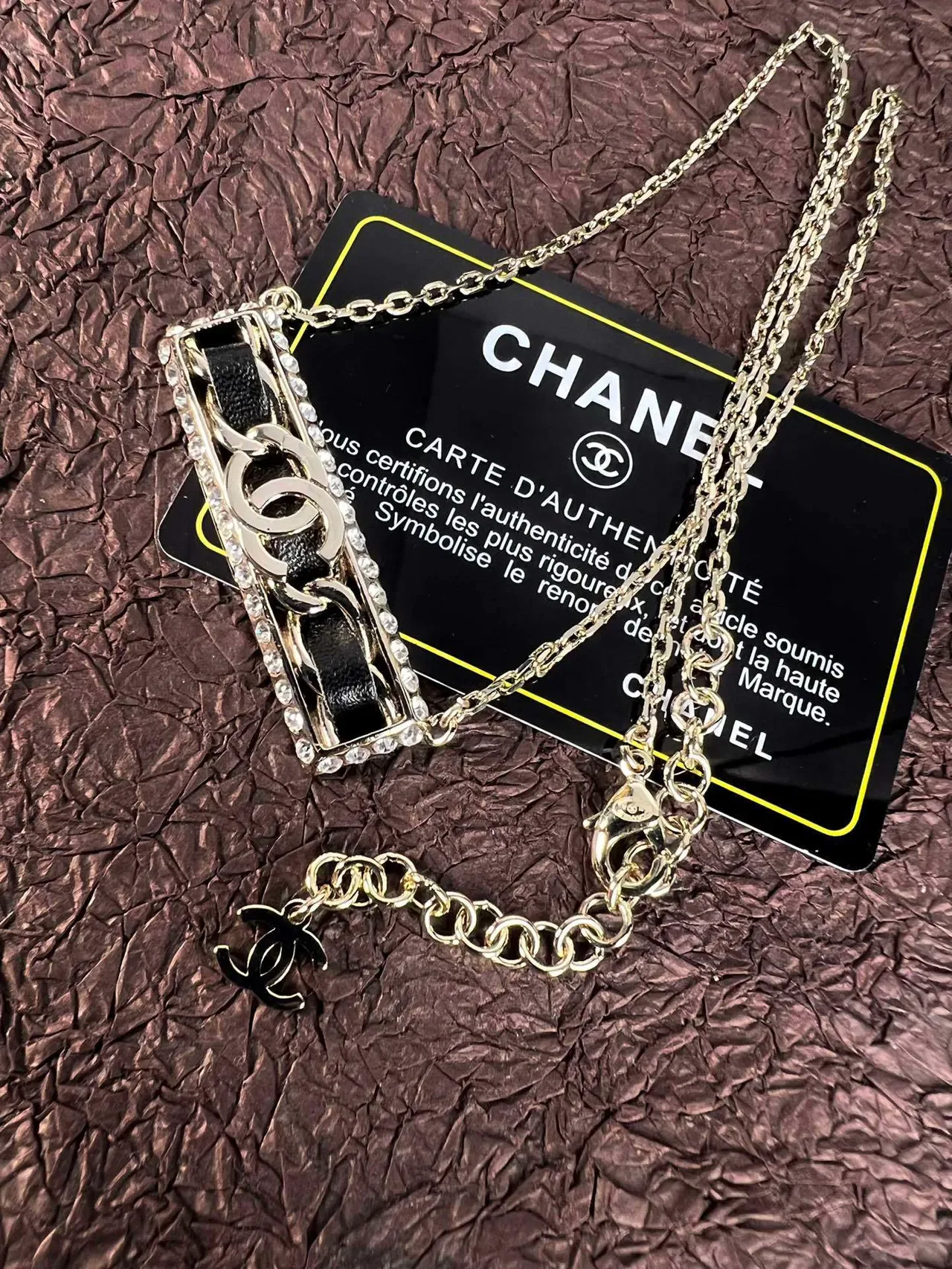 Collier Chanel CC Bar Doré Noir et Blanc Perle Cristal 5