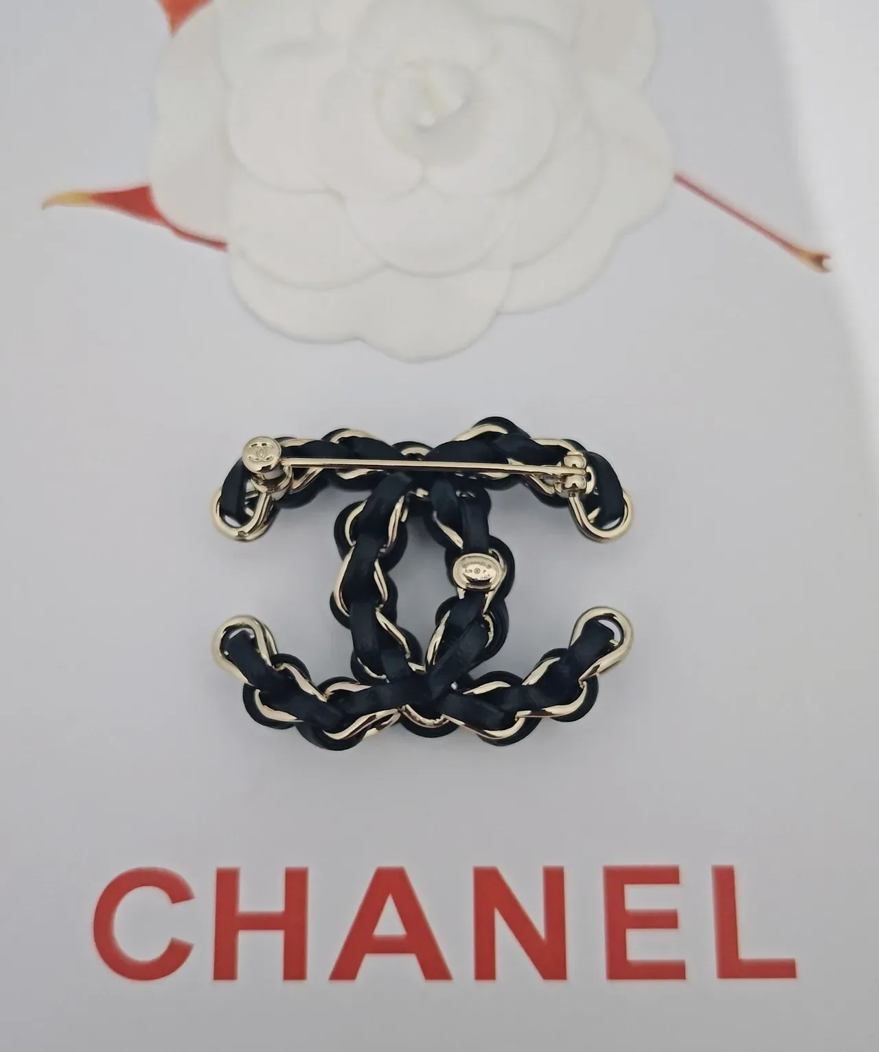 Chanel CC Chain Brooch Black and Gold Brooches 3