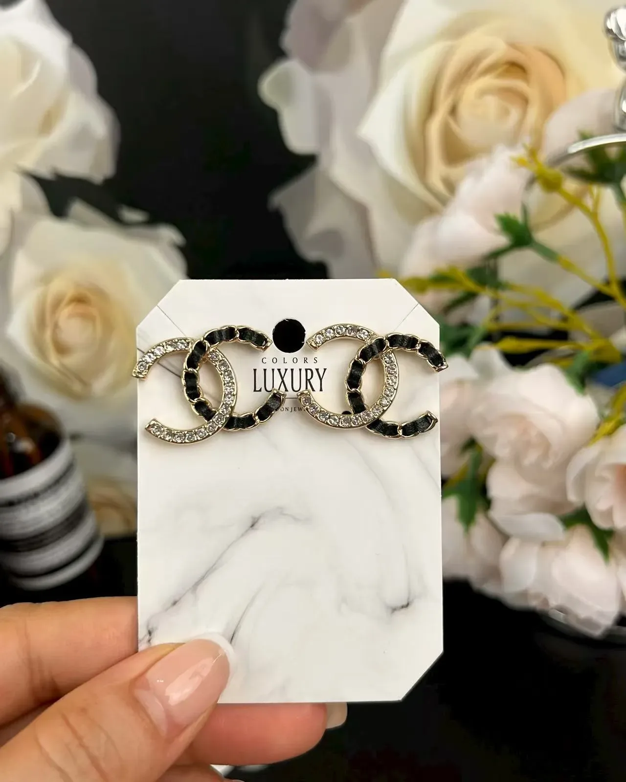 Chanel CC Gold Black Interlocking Logo Pavé Crystal Border Boucles d'oreilles 6