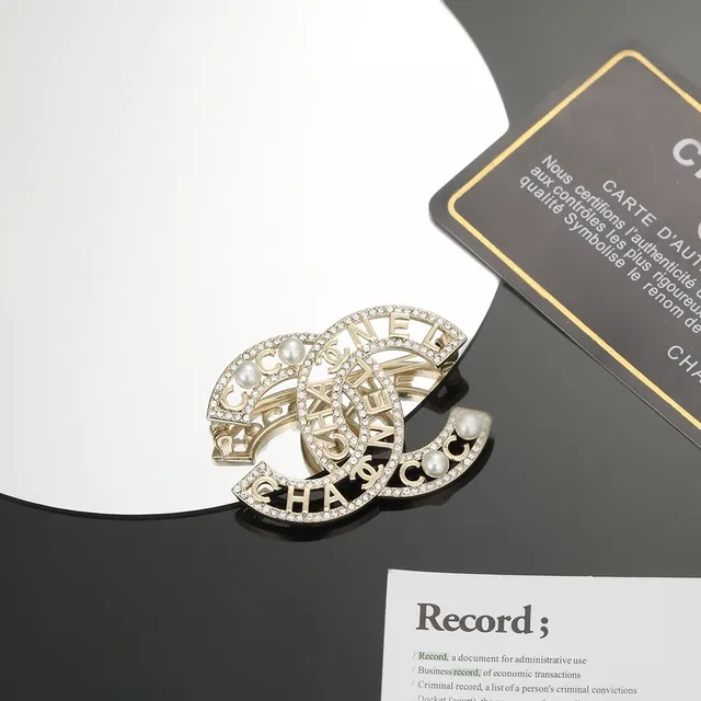 Chanel CC Logo Brooch Gold White Interlocking Pearl Accents Brooch 9