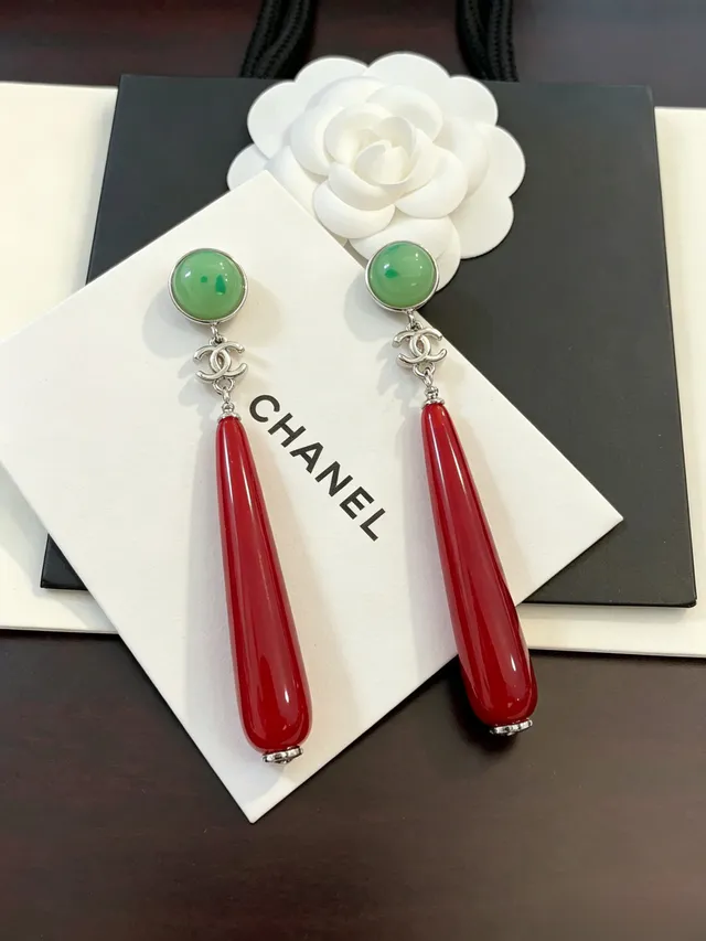 Chanel CC Logo Green Cabochon Red Teardrop Drop Earrings 6