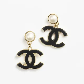Chanel CC 珍珠 琺瑯 滴坠 耳环