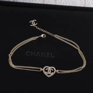 Chanel 金色双链心形吊坠手链