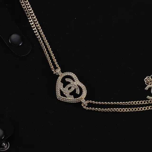 Chanel Gold Double-Chain Heart-Shaped Pendant Bracelet 4