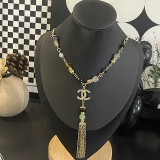 Chanel सोने की बैंगनी सिलसिला बहुरत्न मणि जड़ाऊ माला