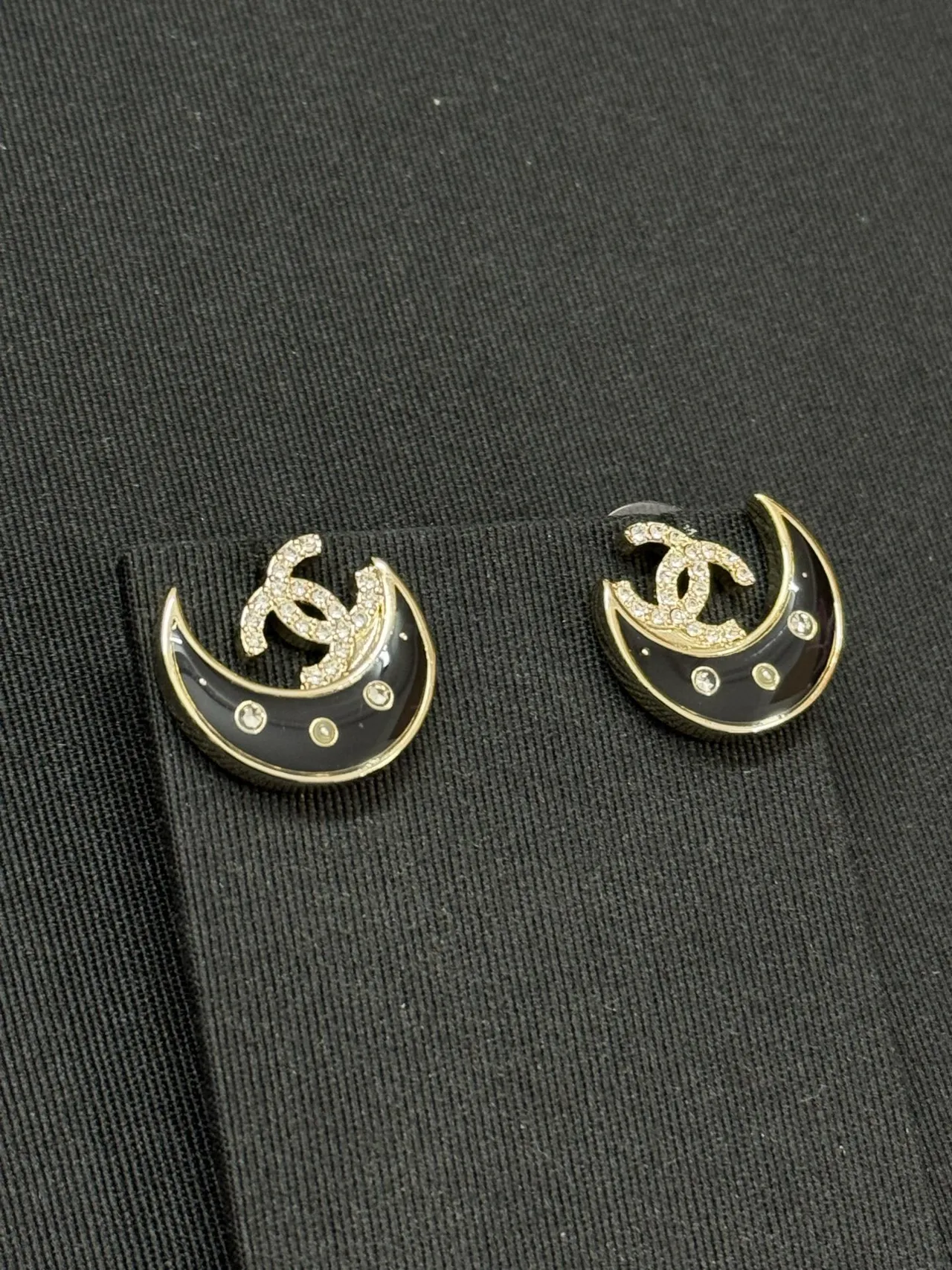Chanel Moon Black Silver Crescent Shape Pavé Crystal CC Logo Earrings 5
