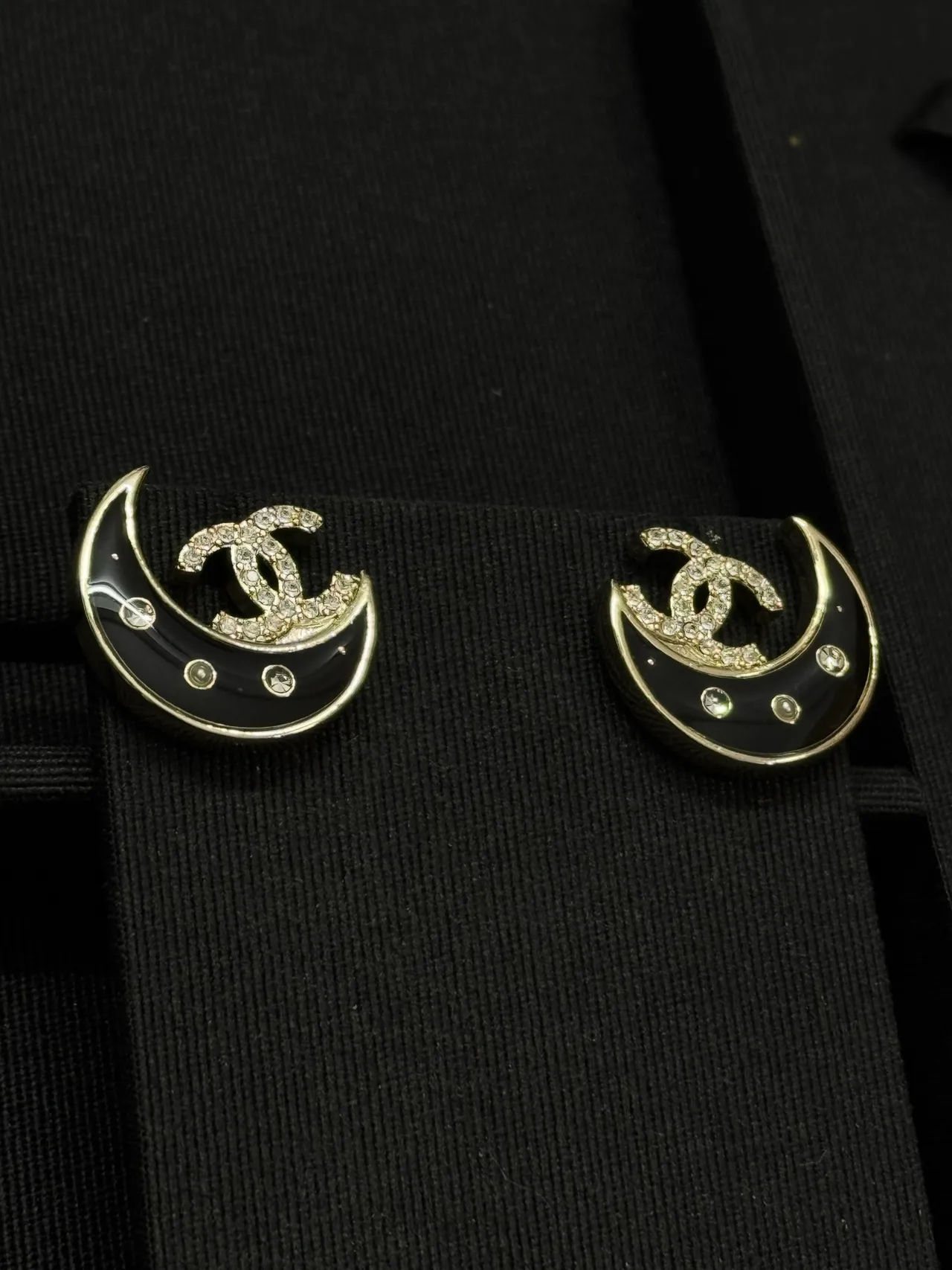 Chanel Moon Black Silver Crescent Shape Pavé Crystal CC Logo Earrings 3