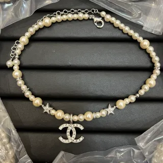 Chanel Pearl CC हार भूरी चांदी धागा क्रिस्टल सज्जित पेंडेंट हार