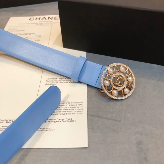 Chanel بكل ميداليون لؤلؤي حزام جلد أزرق فاتح 5