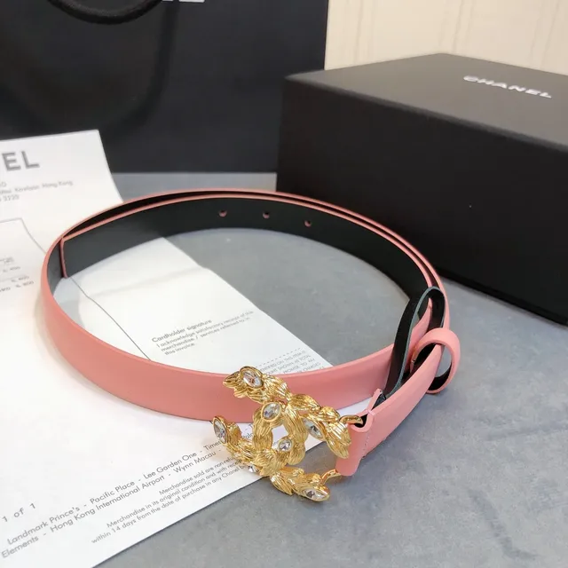 Chanel Pink Gold Matte Crystal-Embellished Laurel Buckle Leather Belt 6