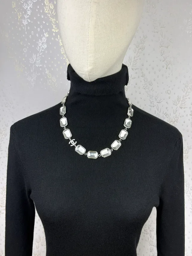 Chanel Silver White Metal Rectangular Resin-Inset Links Necklace 5