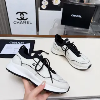 Chanel 白黑皮革 CC Logo 厚底运动鞋