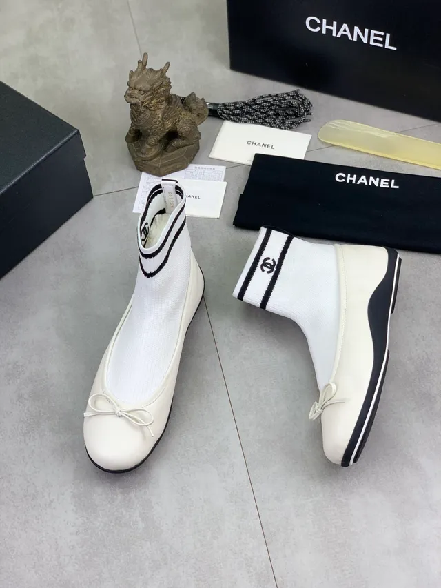 Chanel White Black Sock-Knit Ankle Shaft Striped Cuff Ballet Flat 5