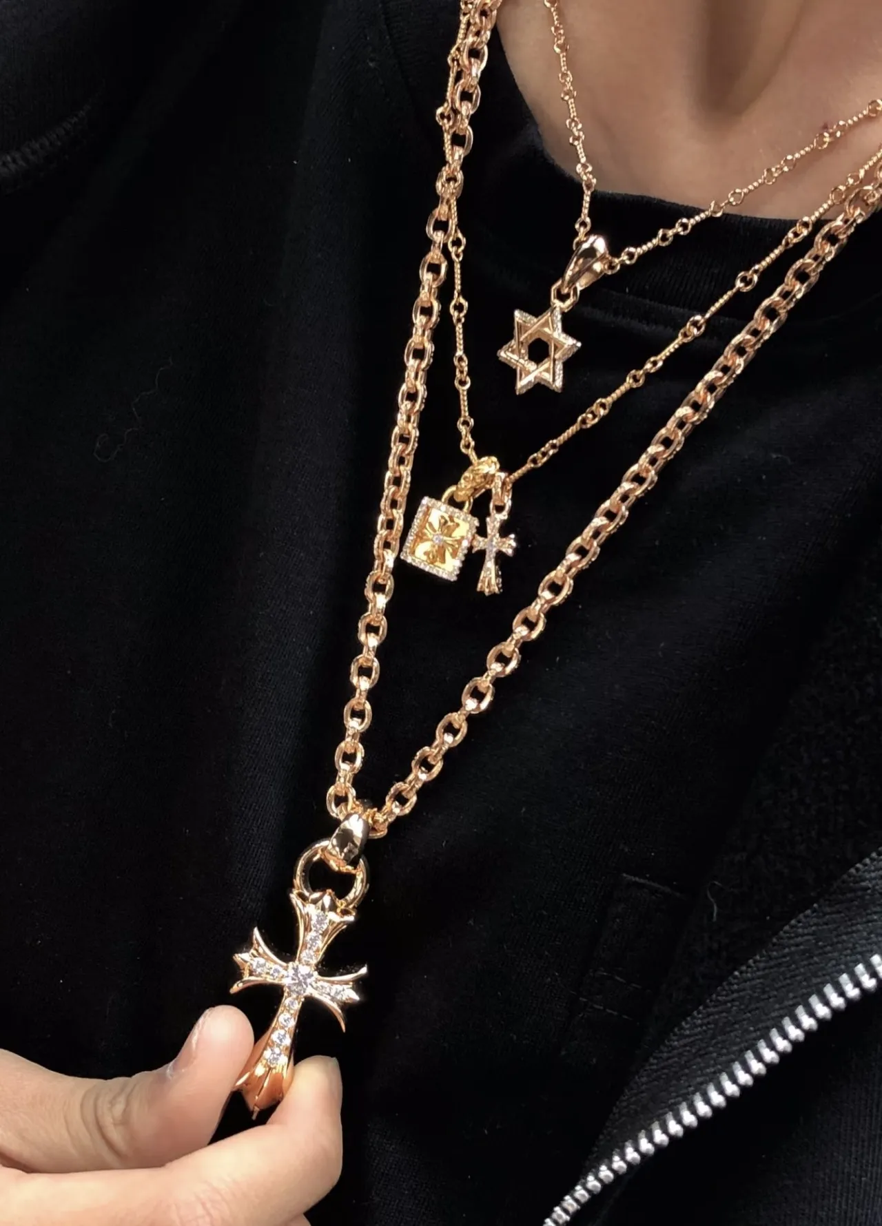 Chrome Hearts Cruz Pavé Crystal Gold-Tone Collar 4