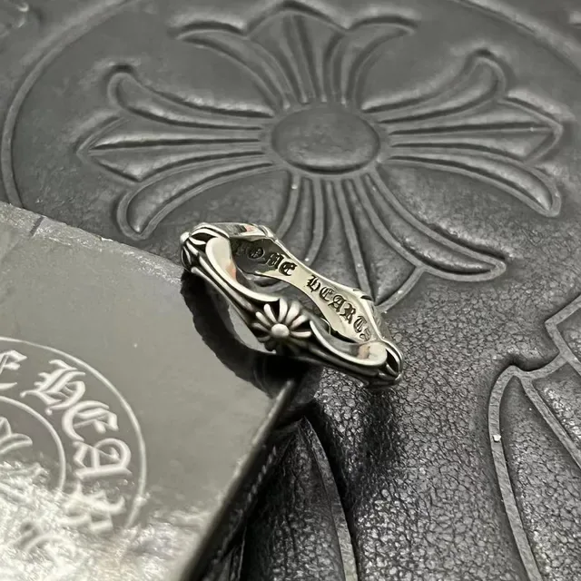 Chrome Hearts Silver Black Ornate Floral Scrollwork Shield-Shaped Bezel Ring 7