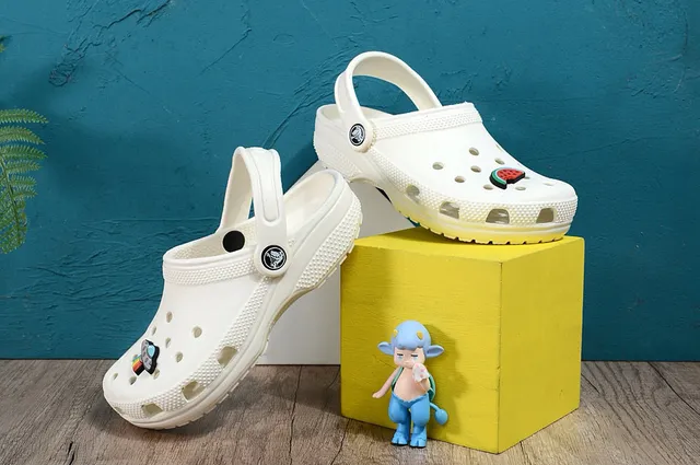 Crocs Classic Clog Vert Citron Sabots Enfants 11