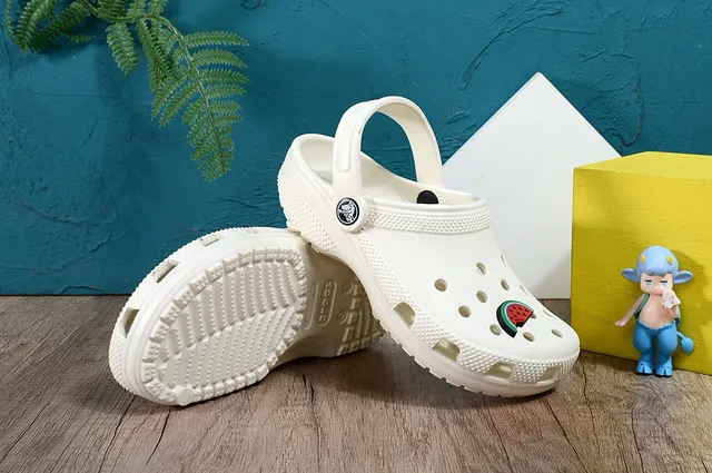 Crocs Classic Clog Vert Citron Sabots Enfants 12