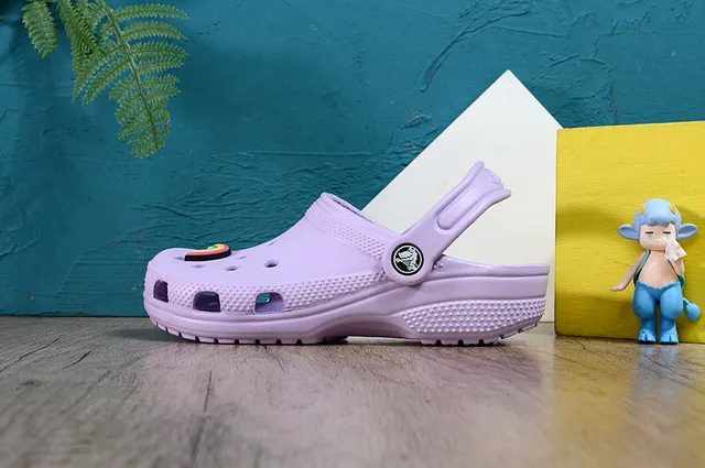 Crocs Classic Clog Vert Citron Sabots Enfants 15