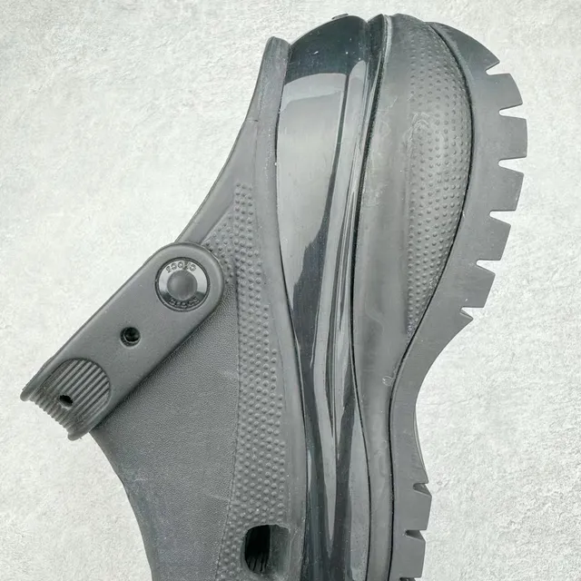 Crocs Echo Clog Black Molded Foam Platform Clog 4